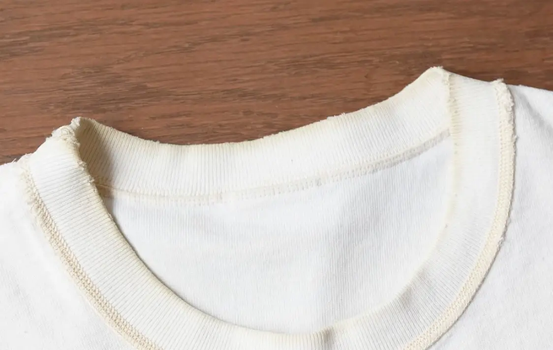 衣服變黃原因全解析：從科學原理到實用清潔指南