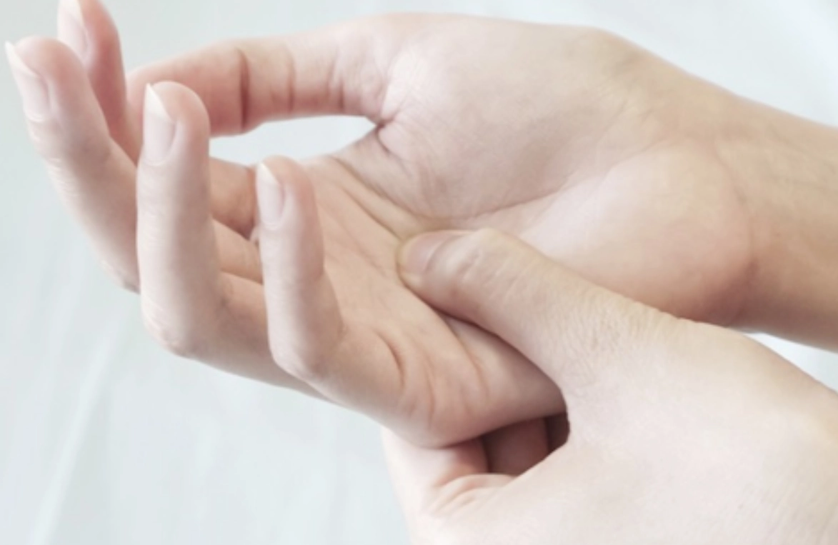 手麻看哪科 手麻看哪科