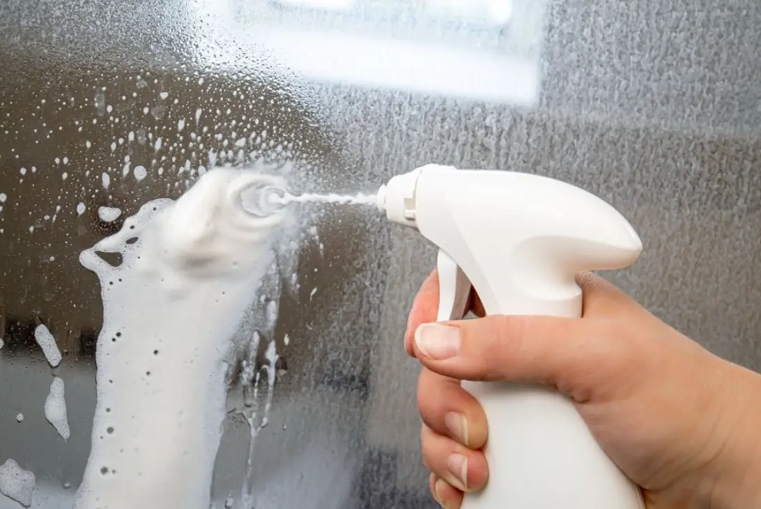 小蘇打粉除水垢完整指南：天然清潔省錢又環保