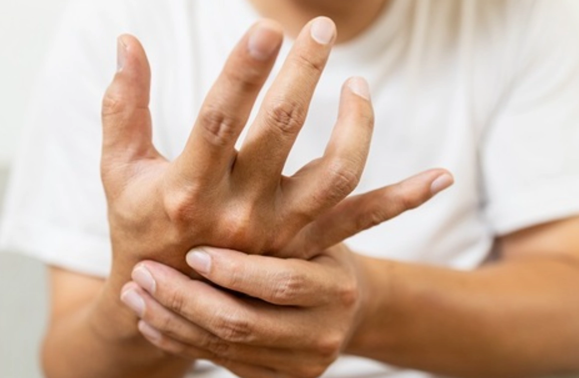 手指麻 看哪一科