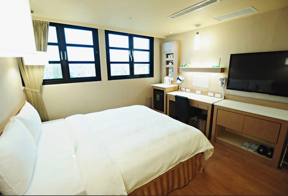 高雄車站附近旅館