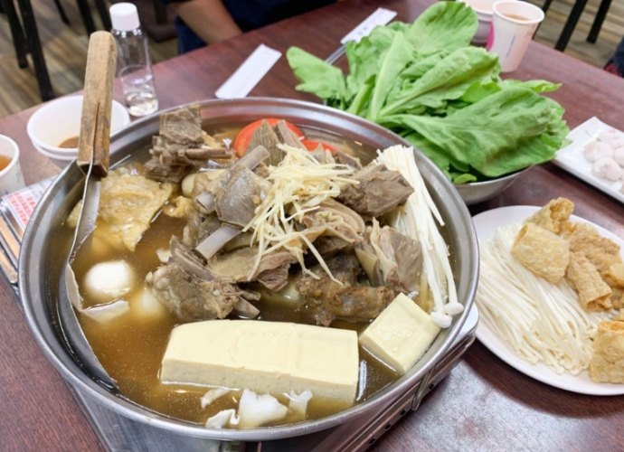 民權西路捷運站美食