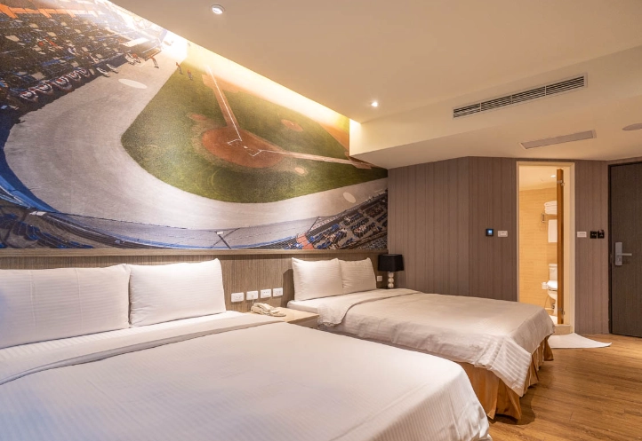 高雄車站附近住宿