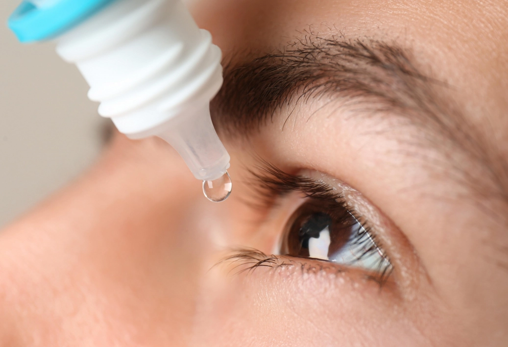 正確點眼藥水方法