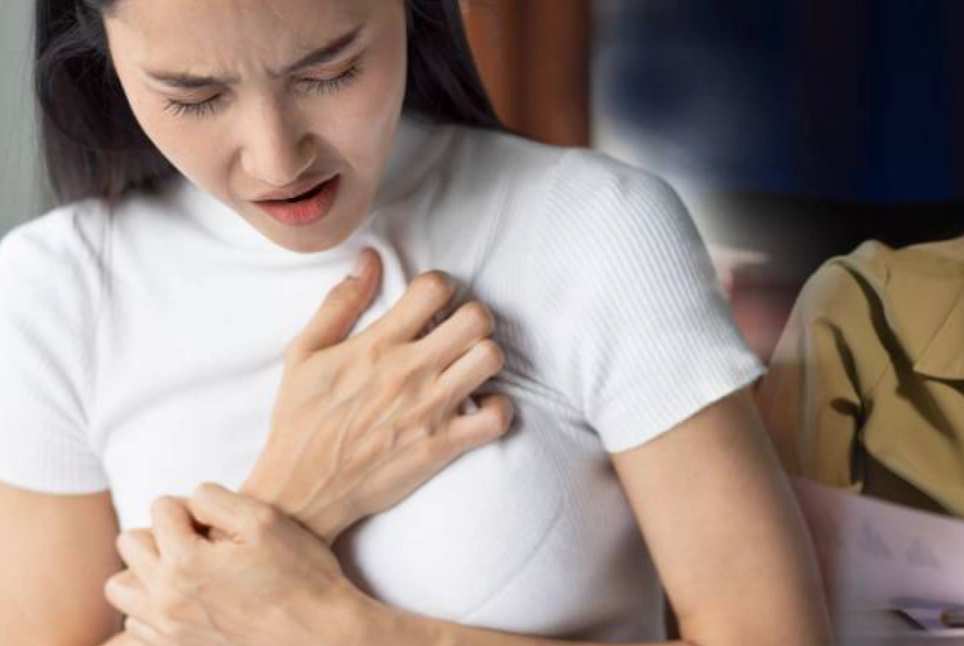 胸悶 心悸 原因