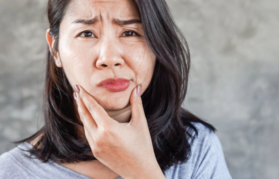 顏面神經麻痺原因